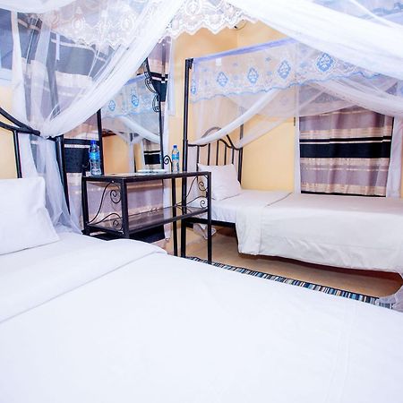 Kays Lodge Dar es Salaam Exteriér fotografie